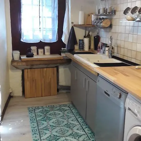 Maison Atypique Dans Cite Medievale Holiday home Saint-Macaire