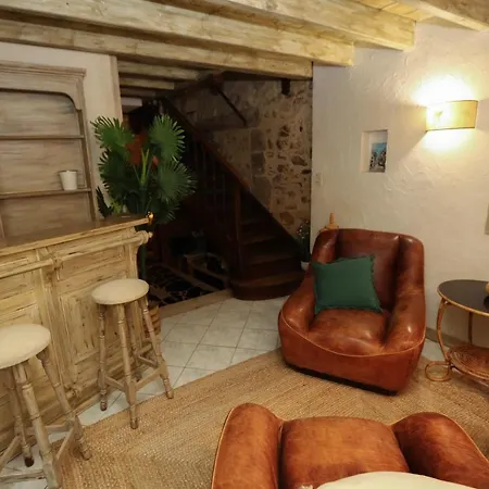 Maison Atypique Dans Cite Medievale * Saint-Macaire