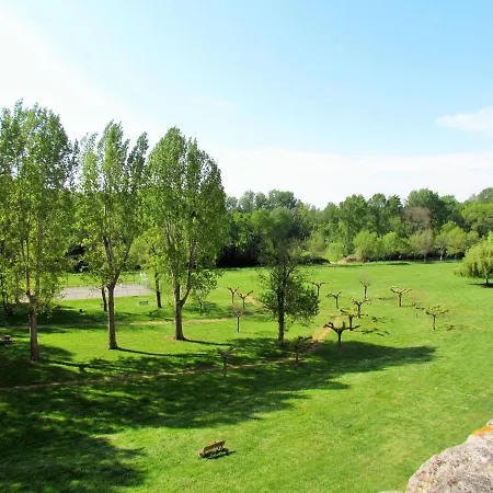 Maison Atypique Dans Cite Medievale Holiday home Saint-Macaire