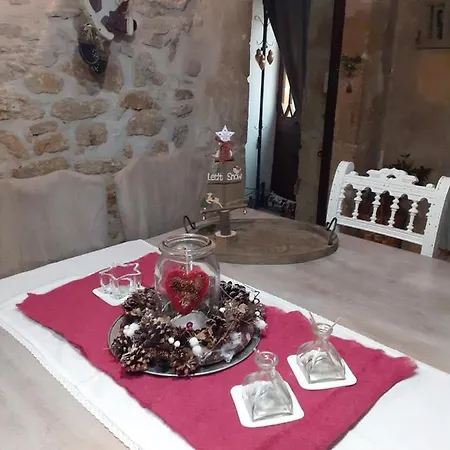 Casa de Férias Maison Atypique Dans Cite Medievale *