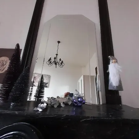 Maison Atypique Dans Cité Médiévale Сasa de vacaciones Saint-Macaire