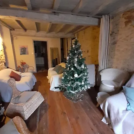 Maison Atypique Dans Cite Medievale Holiday home Saint-Macaire
