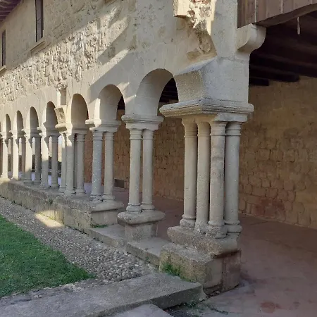 Maison Atypique Dans Cite Medievale Holiday home Saint-Macaire