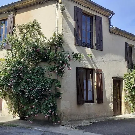 Maison Atypique Dans Cite Medievale Holiday home Saint-Macaire