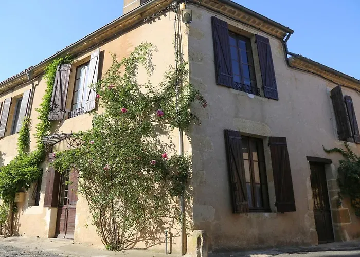 Maison Atypique Dans Cite Medievale بيت للعطل