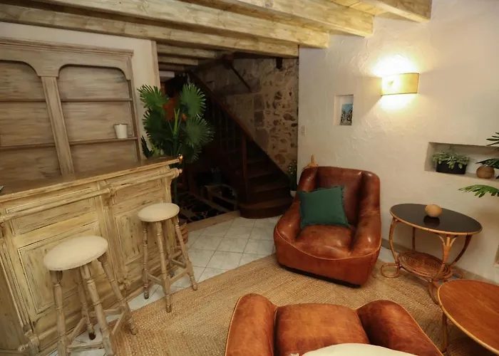 Maison Atypique Dans Cite Medievale * Saint-Macaire