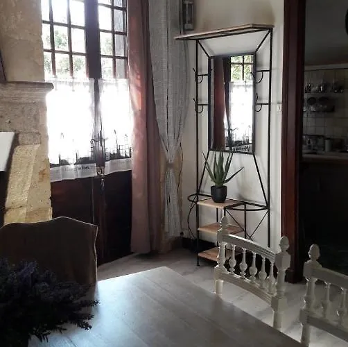 Maison Atypique Dans Cite Medievale