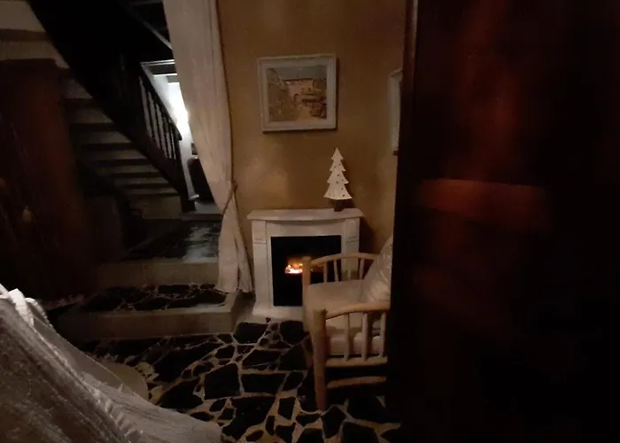 Maison Atypique Dans Cite Medievale بيت للعطل