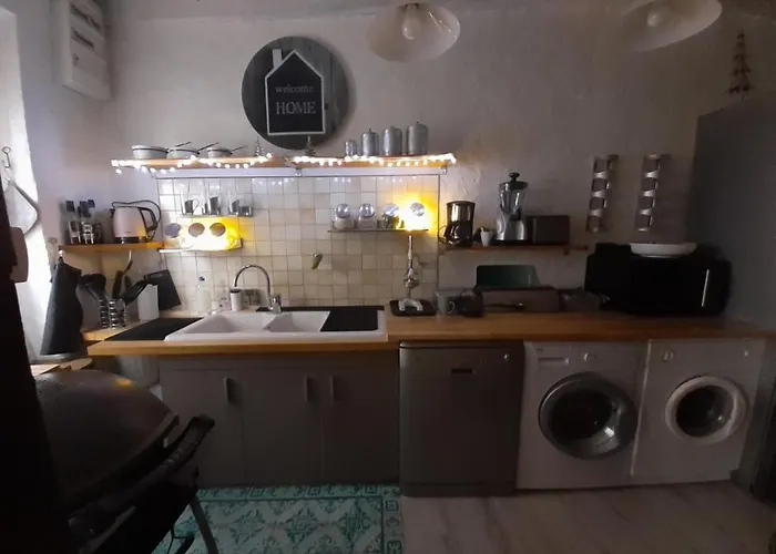 Maison Atypique Dans Cite Medievale