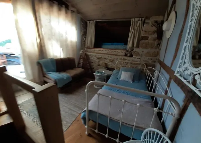 Maison Atypique Dans Cite Medievale بيت للعطل *