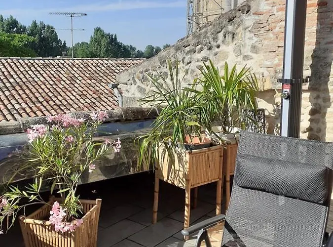 Maison Atypique Dans Cite Medievale بيت للعطل Saint-Macaire